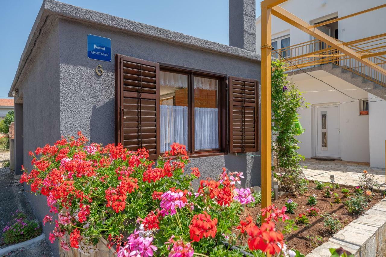 Apartments Klavdija Vodice Kültér fotó