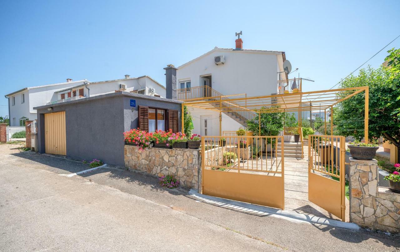 Apartments Klavdija Vodice Kültér fotó